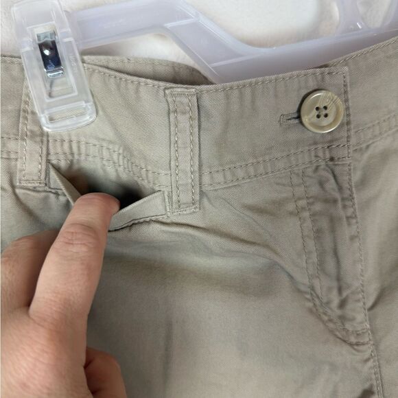 LOFT Ann Taylor Women's Khaki Cotton Shorts‎ Size 8 Casual - Picture 3 of 8